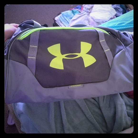 Underarmour duffel bag - Picture 1 of 2